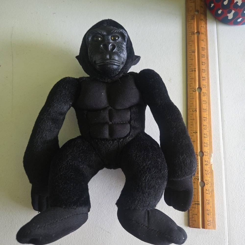 2004 King Kong Plush Original Stuffed Animal 8" Beverly Hills Toy Gorilla Ape